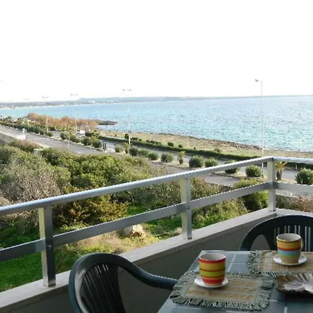 Lungomare 9 Posti Holiday home *